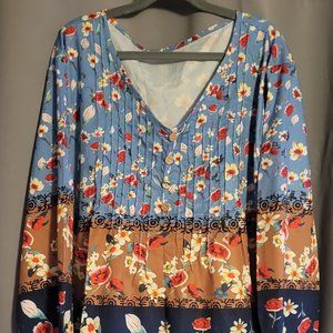 Like new... Women's Patchwork Style Long Sleeved Floral Blouse (Size 3XL)